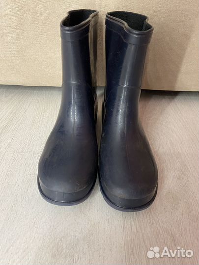 Резиновые сапоги