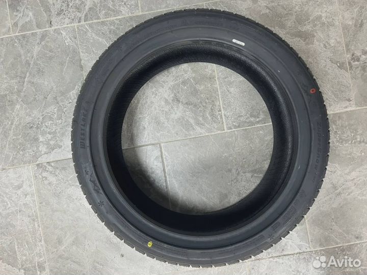 Westlake ZuperSnow Z-507 215/60 R16 99H