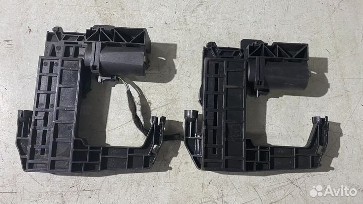 Моторчик подголовника Mercedes Benz W211