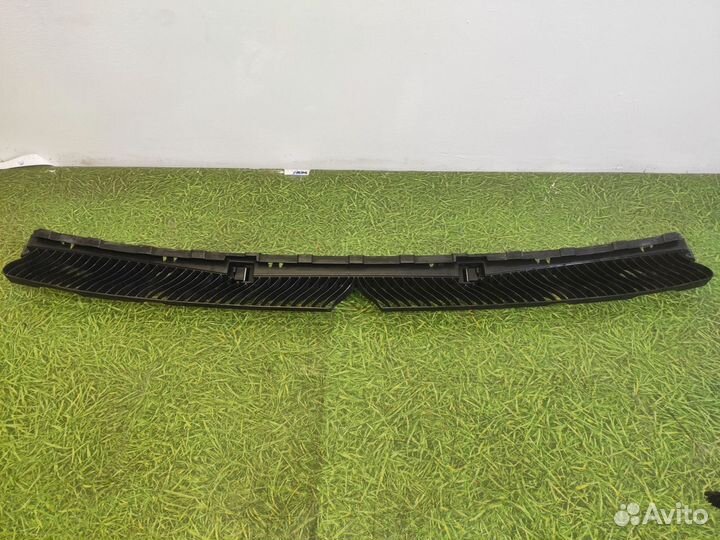 Кронштейн бампера зад. Volkswagen Tiguan