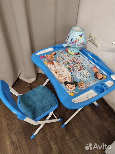 Продам детский столик и стульчик