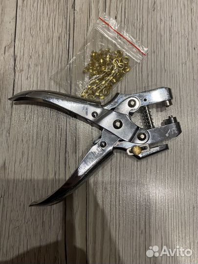 Дырокол+ 1 отверстие для люверсов