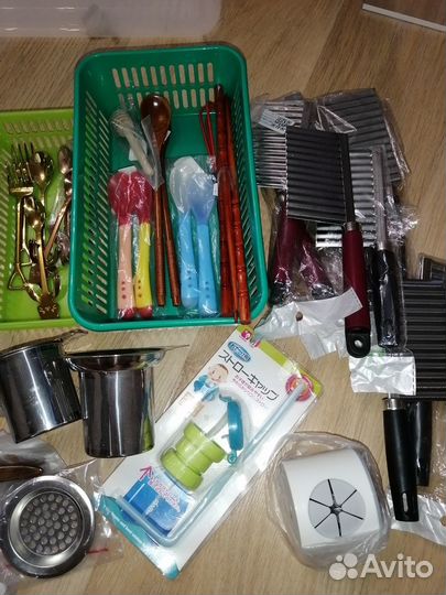 Нож фигурный, ложки, кухонная утварь