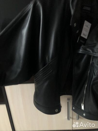 Кожаная куртка новая