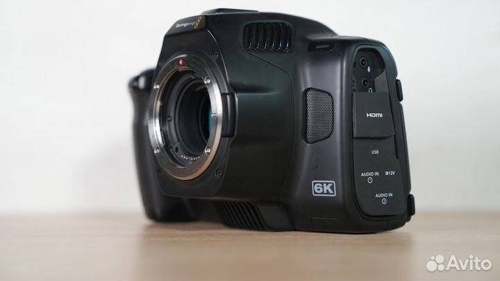 Blackmagic Design Pocket Cinema Camera 6K Pro бу