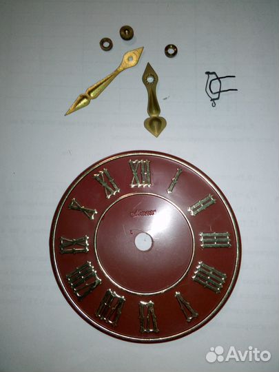 Запчасти от настенных часов Маяк