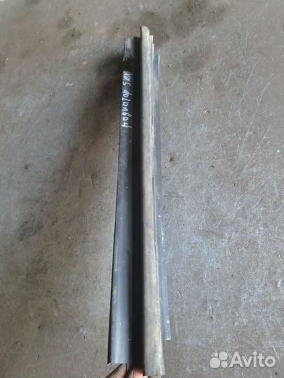 Уплотнитель подкапотный Cadillac SRX