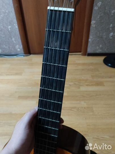 Классическая гитара Yamaha c40, чехол fender