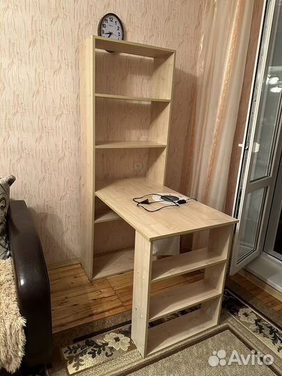 Стол для маникюр с встроеной вытяжкой