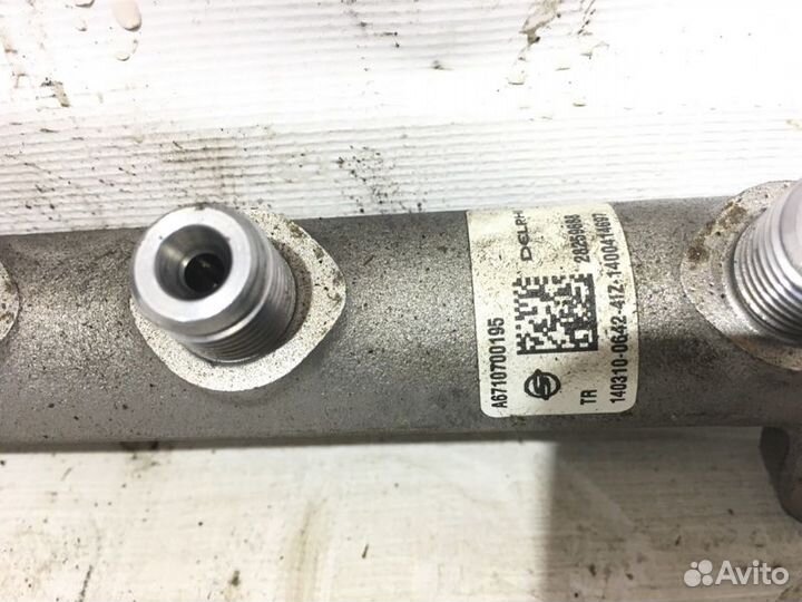 Рампа топливная с датчиком Ssangyong Actyon 2