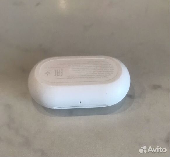 Беспроводные наушники samsung buds