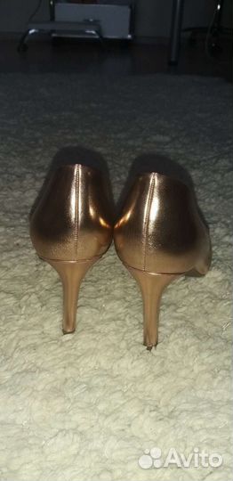 Туфли женские 39 размер новые