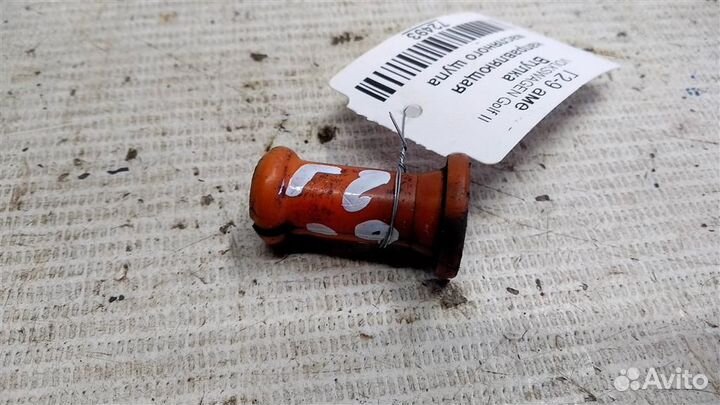 Втулка направляющая масляного щупа volkswagen Gol