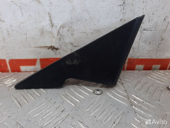 Уголок зеркала правый Мазда Атенза GG