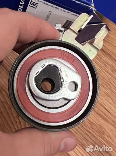 Ремень грм Volvo 30731727 с роликами xc90, s60, 80