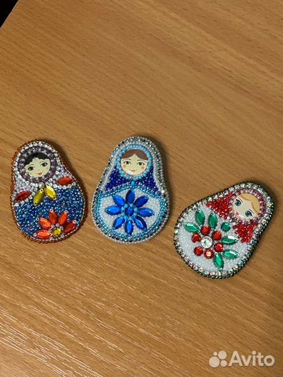 Брошь Матрешка