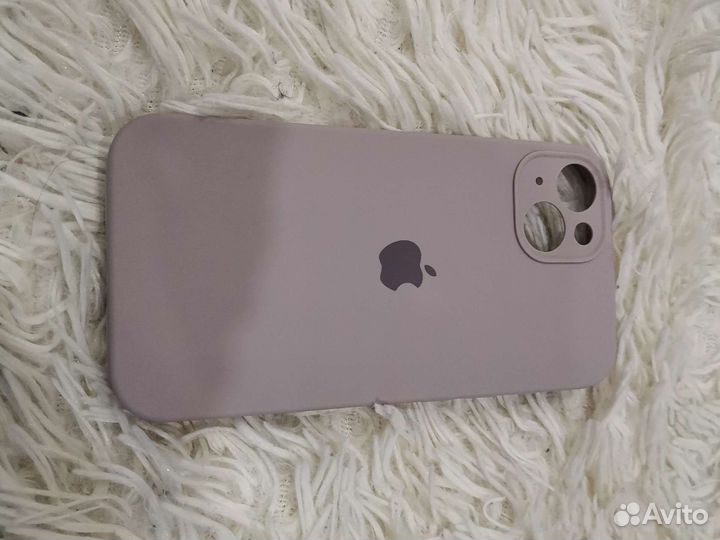 Чехол на iPhone 13