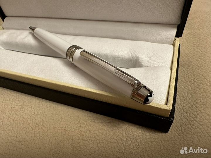 Montblanc ручка новая в коробке