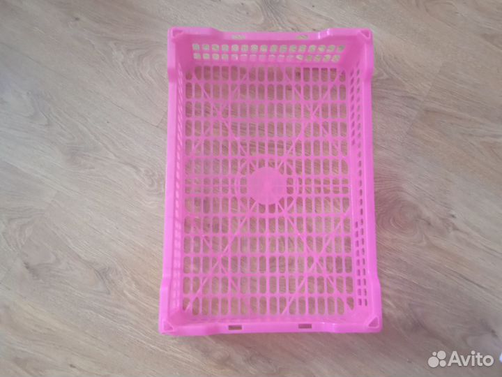 Пластиковые ящики б/у разных размеров