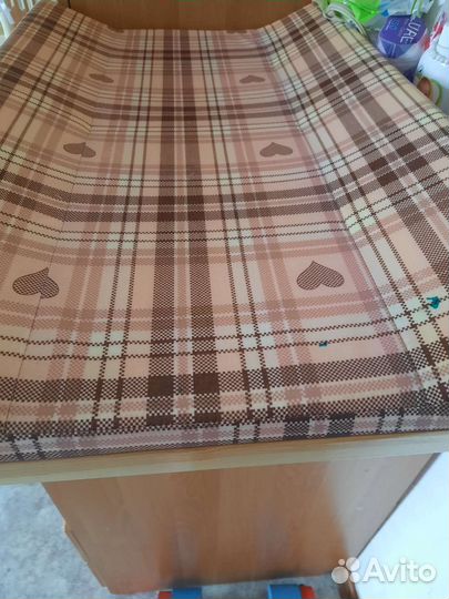 Пеленальная доска на кроватку