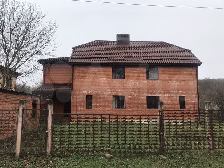 Дом 175 м² на участке 19,5 сот.