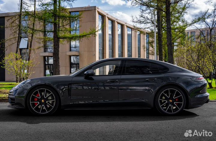 Аренда авто Porsche Panamera GTS