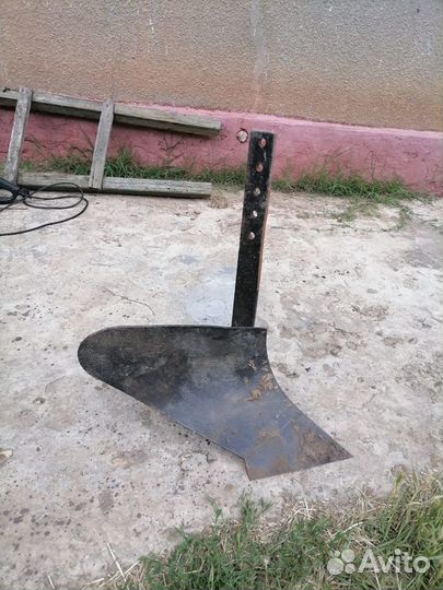 Плуг для мотоблока