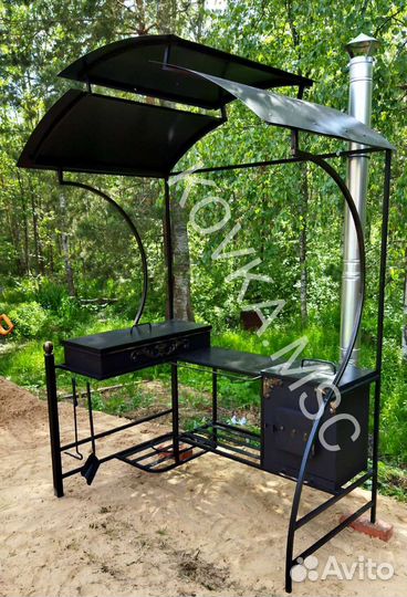 Мангал с крышей