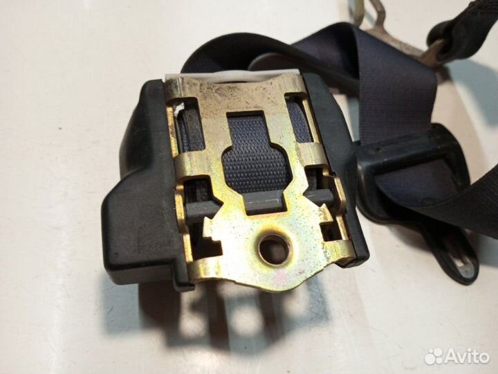 Ремень безопасности задний правый Mercedes-Benz