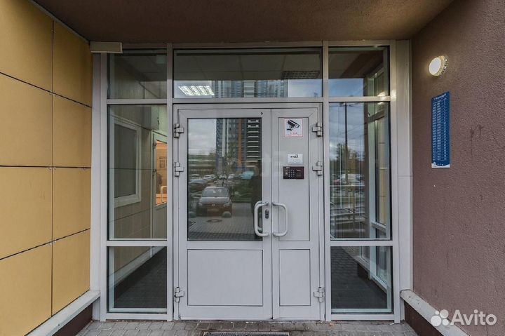 Пластиковые двери