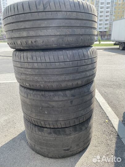 Michelin Pilot Sport 4 245/40 R18 и 265/35 R18 97Y