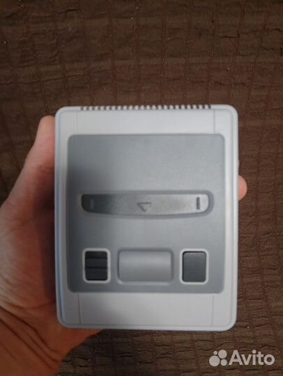 Игровая приставка 