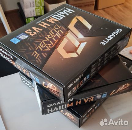 Картонная коробка маленькая большая