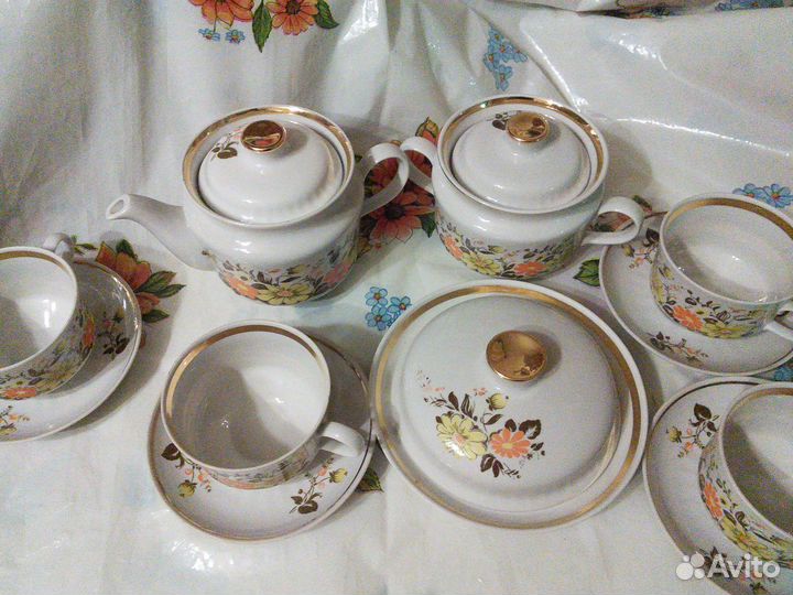 Сервизы разные. СССР. В упаковке