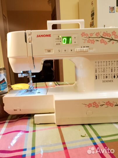 Швейная ручным, так и с педалью управлением 18000