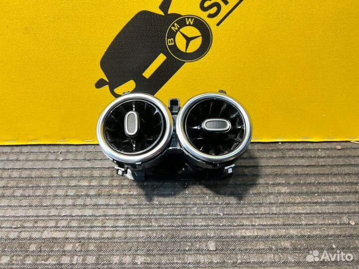 Дефлектор воздуховода Mercedes Benz A200 W177