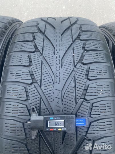 Nokian Tyres Hakkapeliitta R2 SUV 265/45 R21 108R