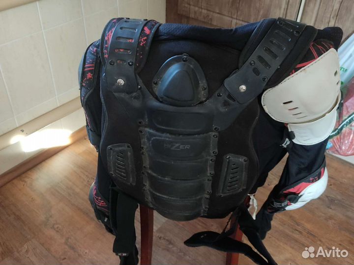 Защитная черепаха hizer