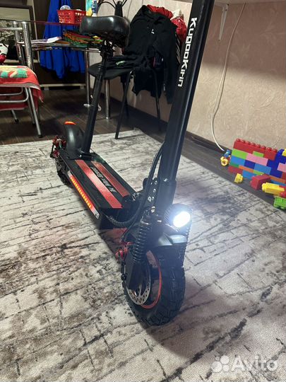 Самокат взрослый электрический куго макс спид