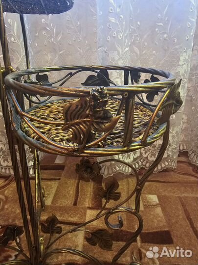 Подставка для цветов