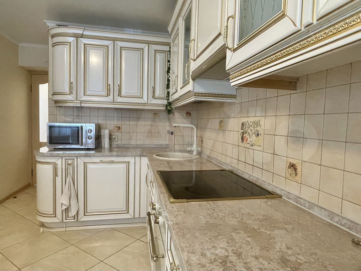 2-к. квартира, 60 м², 2/17 эт.