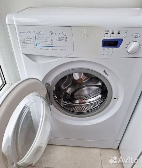 Стиральная машина автомат с баком