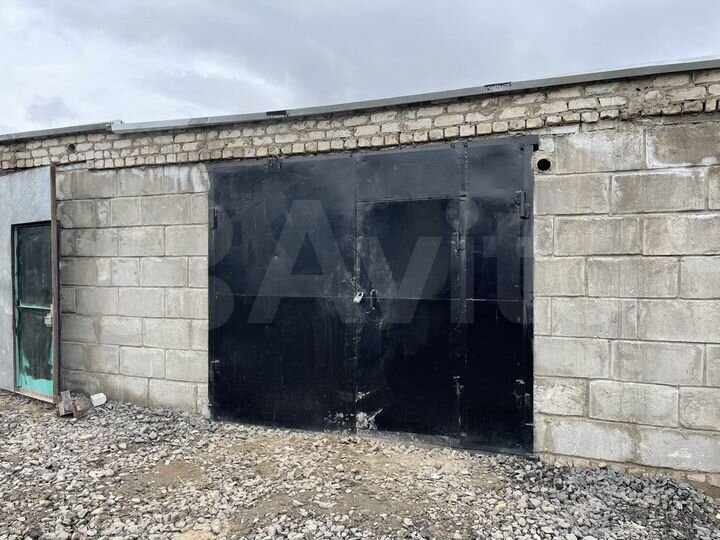 Гараж, > 30 м²