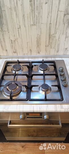 Газовая варочная панель 4 конфорки Hansa