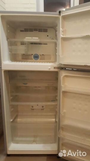 Холодильник Sharp