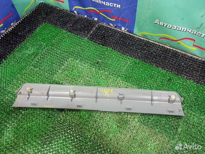 Накладка порога внутренняя передняя левая Mitsubis