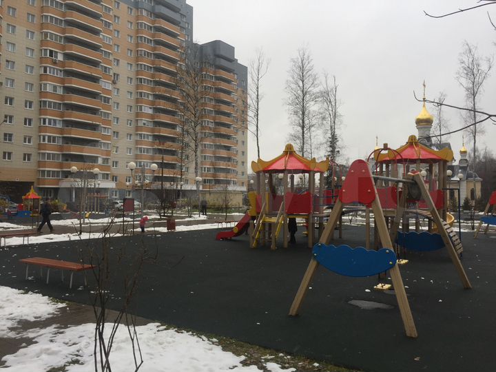 2-к. квартира, 60 м², 11/17 эт.