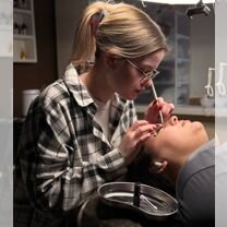 Модель на ламинирование ресниц