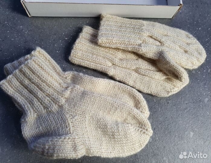Комплект носочки и варежки детские, новые, шерсть