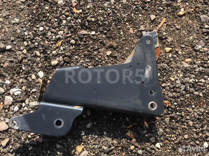 Кронштейн торсиона кабины правый MAN TGX 2015